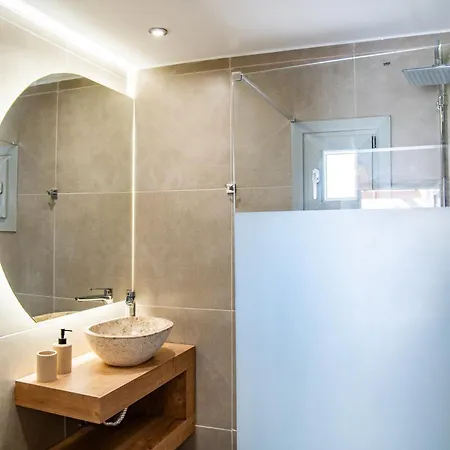 Akra Perivolakia (Crete)