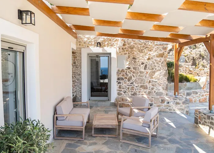 Akra * Perivolakia (Crete)