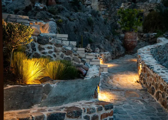 Akra * Perivolakia (Crete)