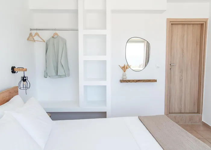 Akra * Perivolakia (Crete)